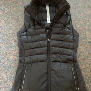 Lululemon black vest, worn once size 2. Like new